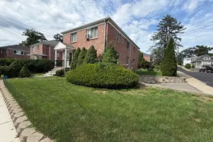 28 Sparrow St, Boston, MA 02132 - Photo 23