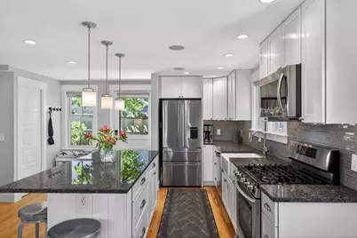 7 Conant Street #Unit 4, Provincetown, MA 02657 - Photo 5