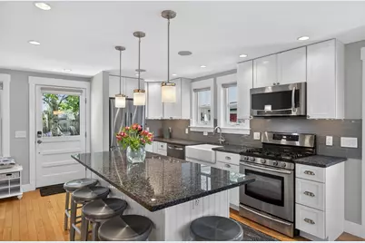 7 Conant Street #Unit 4, Provincetown, MA 02657 - Photo 5