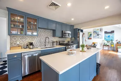 51 William St #2, Fairhaven, MA 02719 - Photo 11
