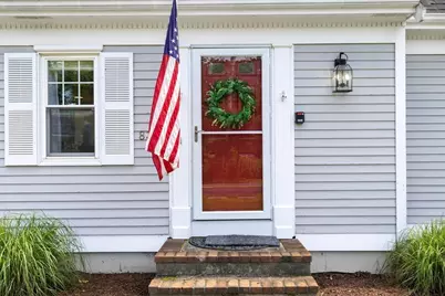 835 Old Barnstable, Falmouth, MA 02536 - Photo 3