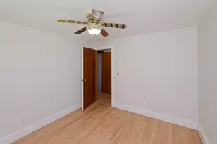 318 S Main St, Hopedale, MA 01747 - Photo 21