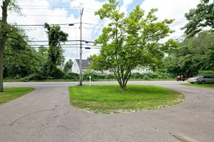318 S Main St, Hopedale, MA 01747 - Photo 37
