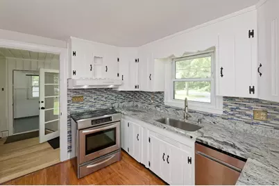318 South Main St, Hopedale, MA 01747 - Photo 5