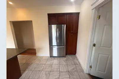 565 Main St #2, Watertown, MA 02472 - Photo 3