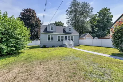90 Gilbert St, Lawrence, MA 01843 - Photo 3