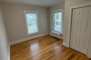 65 Paine St, Worcester, MA 01605 - Photo 5