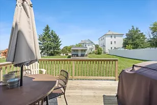 738 Hicks St, Fall River, MA 02724 - Photo 11