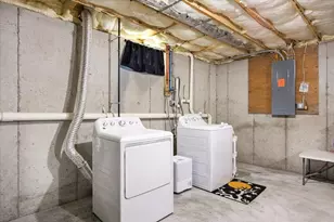 738 Hicks St, Fall River, MA 02724 - Photo 35