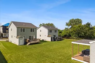 738 Hicks St, Fall River, MA 02724 - Photo 5