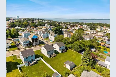 738 Hicks St, Fall River, MA 02724 - Photo 9