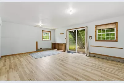 27 Fountain Street #1, Orange, MA 01364 - Photo 23
