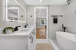14 Travis Dr, Framingham, MA 01702 - Photo 7
