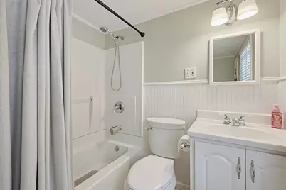 4 Loring St, Auburn, MA 01501 - Photo 35