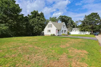 4 Loring St, Auburn, MA 01501 - Photo 3