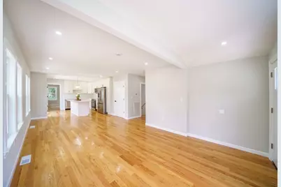 124 Magoun Ave, Brockton, MA 02301 - Photo 9