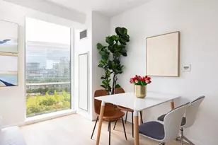 2 Earhart, Cambridge, MA 02141 - Photo 5