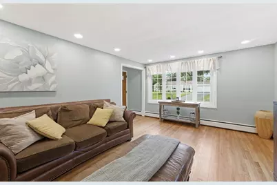 28 Intervale Rd, Springfield, MA 01118 - Photo 7