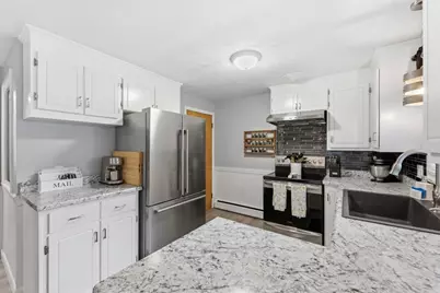 28 Intervale Rd, Springfield, MA 01118 - Photo 9