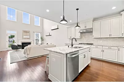 40 Phoebe St #101, Methuen, MA 01844 - Photo 5