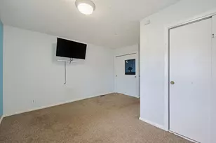 43 Dashwood St, Revere, MA 02151 - Photo 19