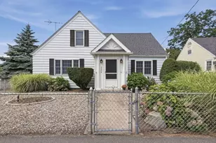 269 Lynn St, Peabody, MA 01960 - Photo 3