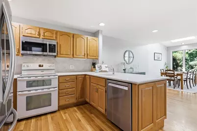 28 Carnation Cir #C, Reading, MA 01867 - Photo 9