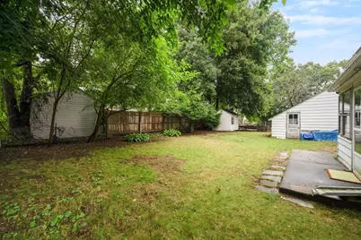 212 Emerson St, Springfield, MA 01118 - Photo 31