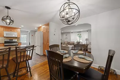212 Emerson St, Springfield, MA 01118 - Photo 11