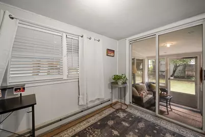 212 Emerson St, Springfield, MA 01118 - Photo 21