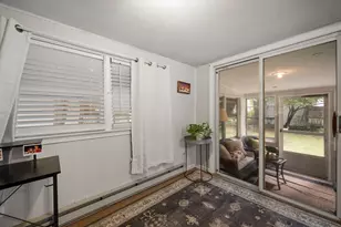 212 Emerson St, Springfield, MA 01118 - Photo 21