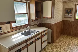 42 Clairmont Ave, Chicopee, MA 01013 - Photo 7