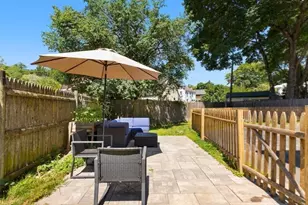 16 Elm St, Medford, MA 02155 - Photo 31