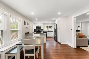 16 Elm St, Medford, MA 02155 - Photo 9