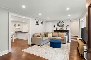 16 Elm St, Medford, MA 02155 - Photo 5