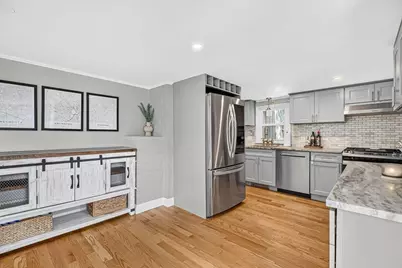 72 Bonnie Brier Cir, Hingham, MA 02043 - Photo 5