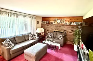 1117 Overlook Dr, Palmer, MA 01069 - Photo 9