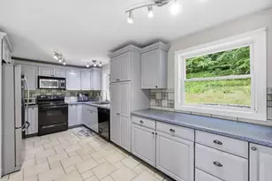 70 High St, Monson, MA 01057 - Photo 11