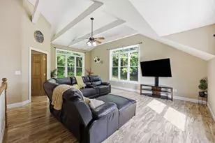 70 High St, Monson, MA 01057 - Photo 5