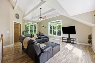 70 High St, Monson, MA 01057 - Photo 5