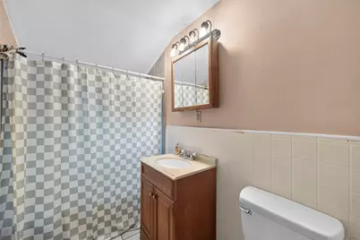 46-48 Fenwick St, Springfield, MA 01109 - Photo 17