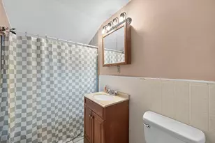 46-48 Fenwick St, Springfield, MA 01109 - Photo 17