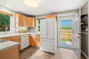 20 Prospect St, Maynard, MA 01754 - Photo 17