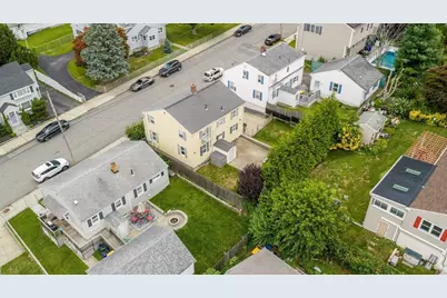 541 Woodman St, Fall River, MA 02724 - Photo 7