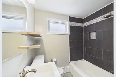 541 Woodman St, Fall River, MA 02724 - Photo 15