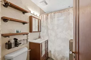 37 Davis St, Quincy, MA 02170 - Photo 17