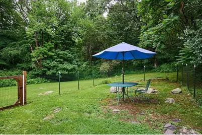 80 Jackson St, Belchertown, MA 01007 - Photo 25