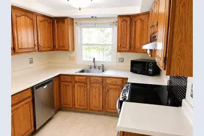 160 Cypress Street #160, Watertown, MA 02472 - Photo 5