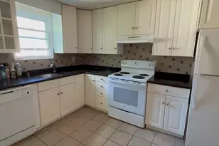 2 Bryon Rd, Newton, MA 02467 - Photo 3