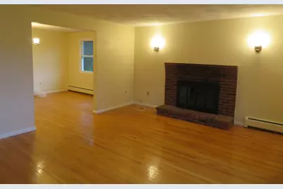 2A Bryon Rd #2A, Newton, MA 02467 - Photo 3